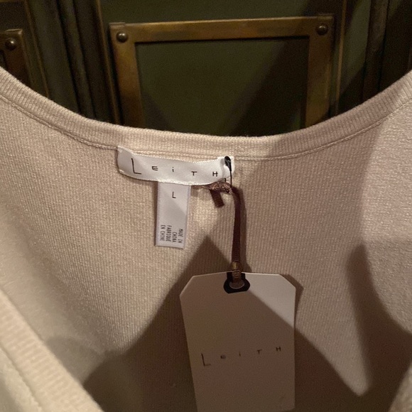 LEITH Tank - Picture 3 of 5